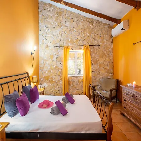 Holiday Home In Paderne With Private Pool
