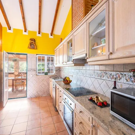Holiday Home In Paderne With Private Pool Villa *