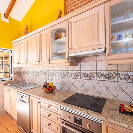 Holiday Home In Paderne With Private Pool Villa *